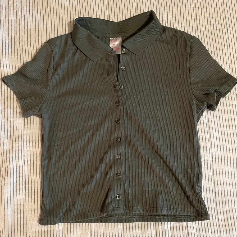 Green button down